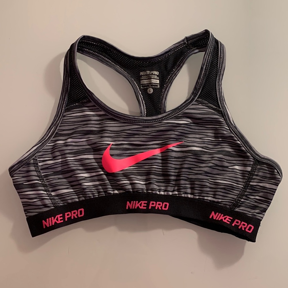 NIKE girls large sports bra